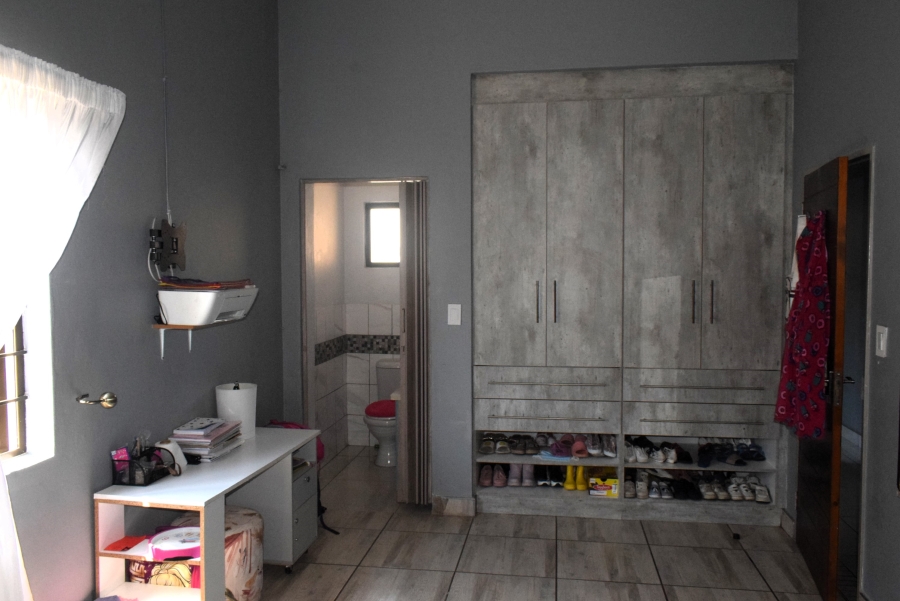 3 Bedroom Property for Sale in Geelhoutpark North West